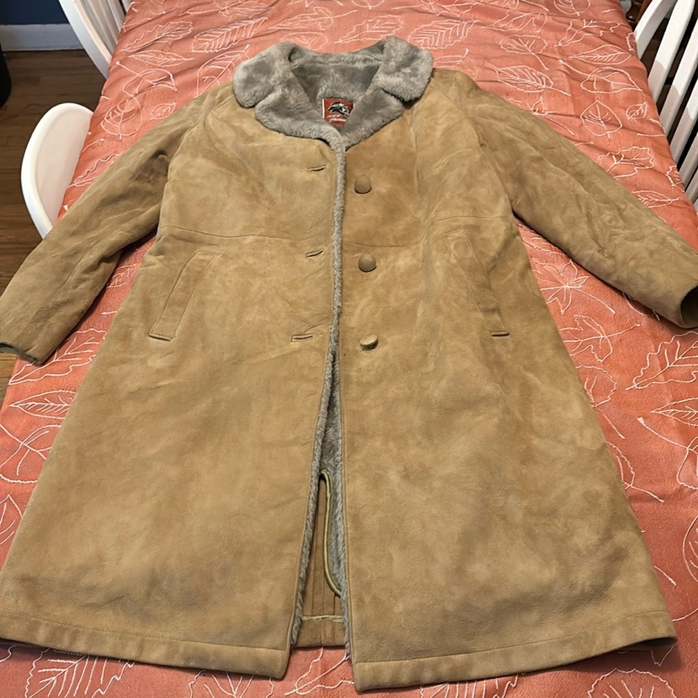 Vintage Out of Gloucester Mighty Mac Suede Coat pit to pit 20”length 38”